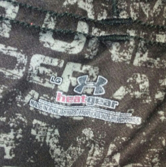 Under armor running shorts - Picture 2 of 2